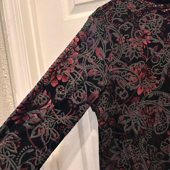Chicos Velvet Burnout Floral Sheer Lined Mock Neck 3/4 Sleeve Blouse Size XL Top - Picture 3 of 9